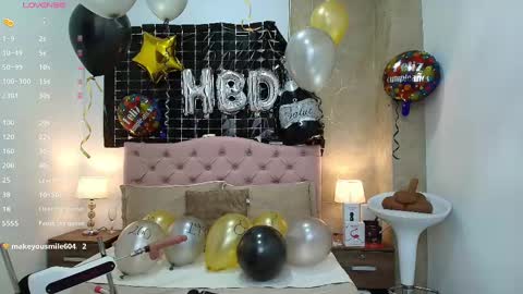 Nicol Alvarez online show from 24, 2, 2025