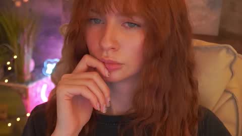 Nicol Moonn online show from 7, 3, 2026