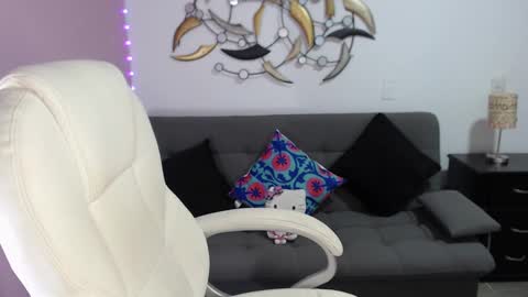 nicole Storm online show from 16, 12, 2024