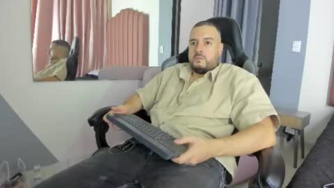 Snapshot of nicola_d_angelo chatting on 25, 7, 2026 nicola_d_angelo online show from 25, 7, 2026