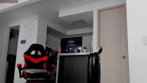 nicolas_montoya online show from 11, 11, 2025