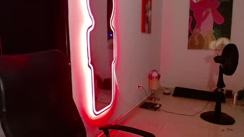 nicolas online show from 31, 12, 2024