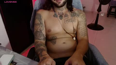 nicolas online show from 17, 1, 2025