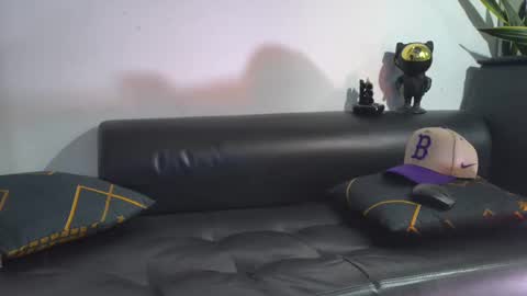 Nicolas online show from 21, 11, 2025