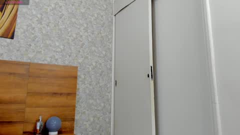 Nicolas online show from 17, 12, 2024