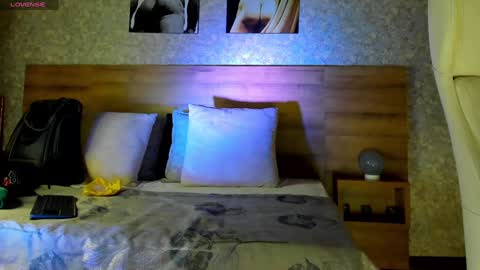 Nicolas online show from 31, 12, 2024