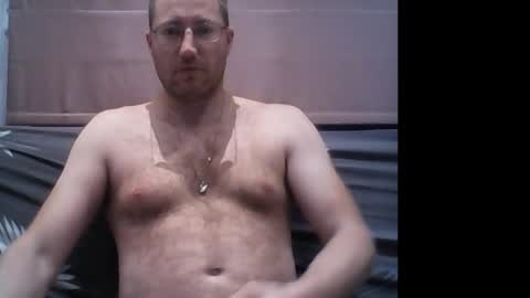 Snapshot of nicolaslapin87 chatting on 6, 10, 2025 nicolaslapin87 online show from 6, 10, 2025