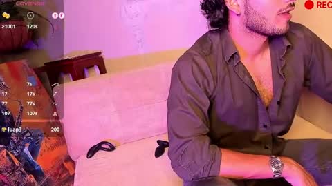 nicolasrodrii online show from 22, 12, 2024