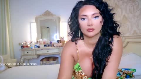 nicole online show from 10, 4, 2026