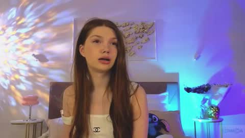 Nicole online show from 22, 11, 2025