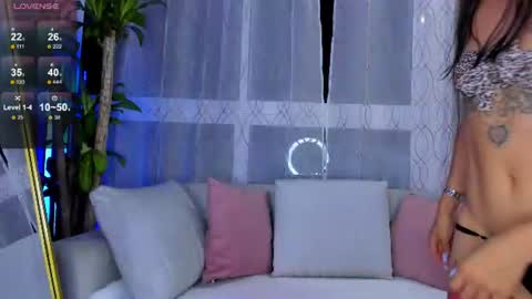 Snapshot of nicole_duran3095 chatting on 22, 7, 2026 Nick online show from 22, 7, 2026