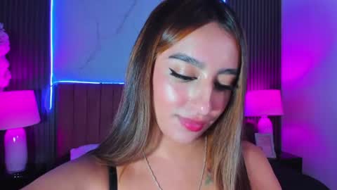 Snapshot of nicole_edwards chatting on 16, 6, 2026 Nicole online show from 16, 6, 2026