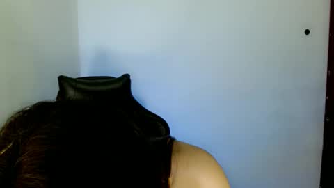 nicole_kiss01 online show from 25, 10, 2025