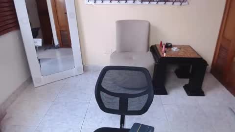 Nicole Santana online show from 3, 2, 2026