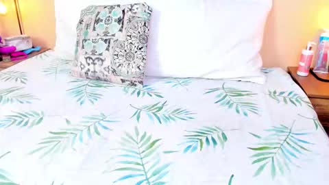 Snapshot of nicolee_angels chatting on 10, 1, 2026 N i c o l e online show from 10, 1, 2026