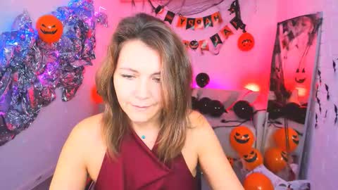 Snapshot of nicolehits chatting on 24, 10, 2025 nicolehits online show from 24, 10, 2025