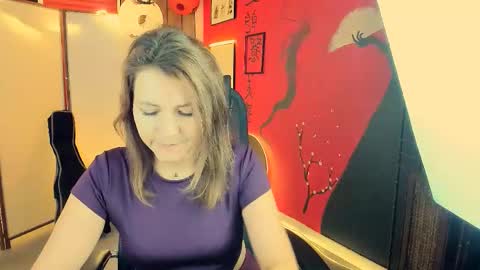 Snapshot of nicolehits chatting on 2, 11, 2025 nicolehits online show from 2, 11, 2025