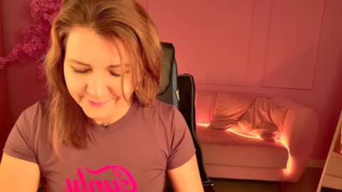 Snapshot of nicolehits chatting on 7, 11, 2025 nicolehits online show from 7, 11, 2025