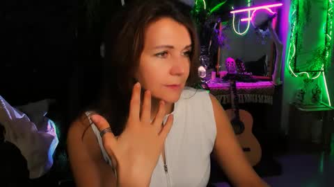 Snapshot of nicolehits chatting on 26, 11, 2025 nicolehits online show from 26, 11, 2025