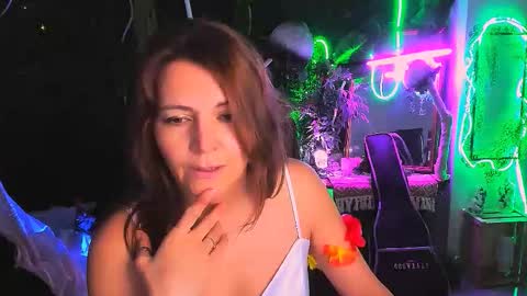 Snapshot of nicolehits chatting on 30, 11, 2025 nicolehits online show from 30, 11, 2025