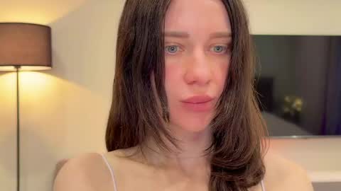 nicolekira online show from 31, 3, 2026