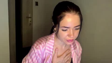 Nicole online show from 17, 3, 2026