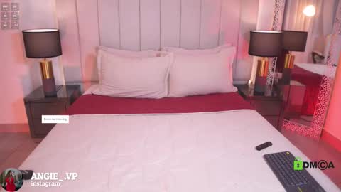 nicoleth18 online show from 24, 3, 2026