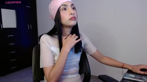 Nicole online show from 30, 3, 2026