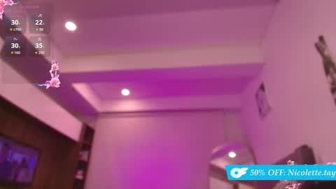 Snapshot of nicolette_tay chatting on 21, 9, 2025 Nicol online show from 21, 9, 2025