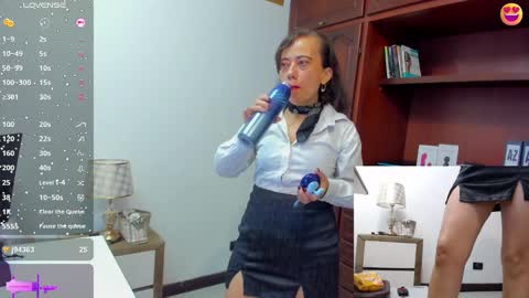 Nicolett Ryan  online show from 18, 1, 2025