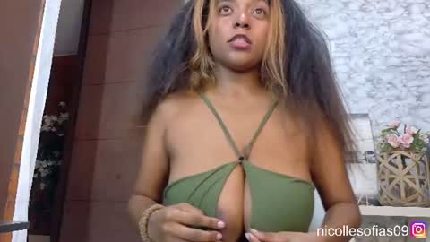 nicolle4 online show from 20, 6, 2026