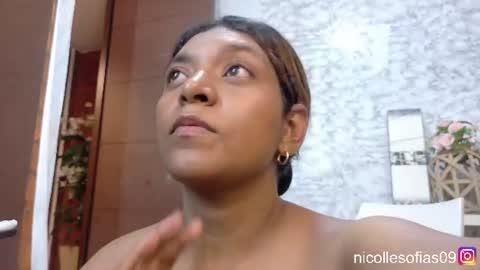 nicolle4 online show from 25, 6, 2026