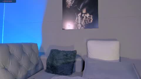 Snapshot of nicolvibes_212 chatting on 11, 6, 2026 Nicol online show from 11, 6, 2026