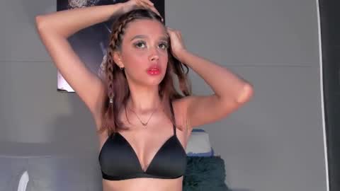Snapshot of nicolvibes_212 chatting on 3, 7, 2026 Nicol online show from 3, 7, 2026