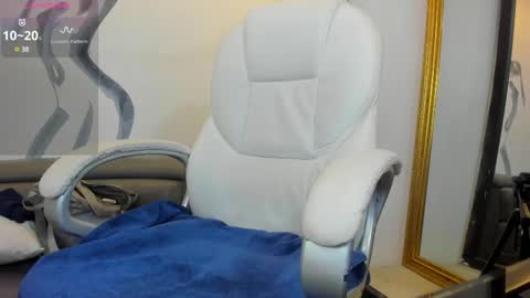 Anni online show from 15, 2, 2025