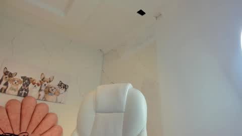 Anni online show from 12, 1, 2026