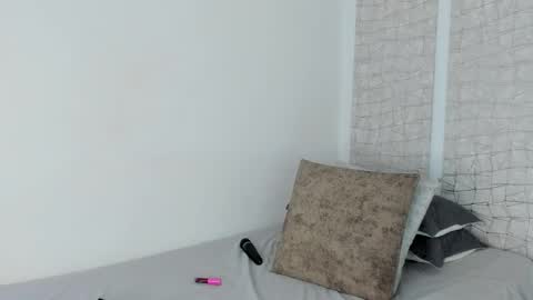 Niicole online show from 6, 11, 2025