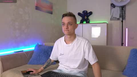 Nika and Niki online show from 2, 3, 2025