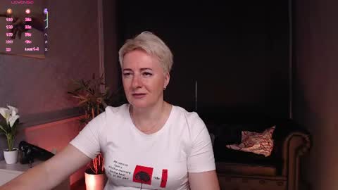 Snapshot of nika_smit chatting on 5, 7, 2026 Nika online show from 5, 7, 2026