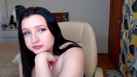 Snapshot of nikaking22 chatting on 19, 12, 2024 nikaking22 online show from 19, 12, 2024