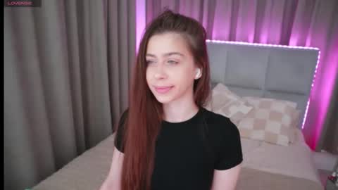 Snapshot of nikaletta chatting on 6, 6, 2026 Nika online show from 6, 6, 2026