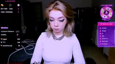 nikigoddesss online show from 17, 4, 2026