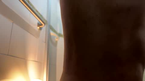 Snapshot of nikkelsofia chatting on 5, 10, 2025 nikkelsofia online show from 5, 10, 2025