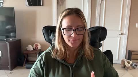 NikkiCums online show from 2, 12, 2025