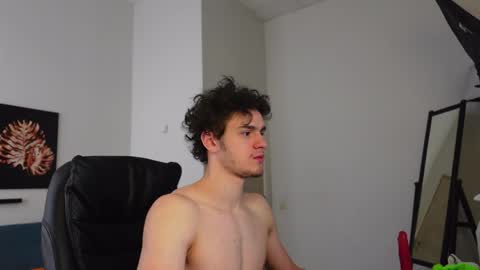 nikki online show from 22, 4, 2026