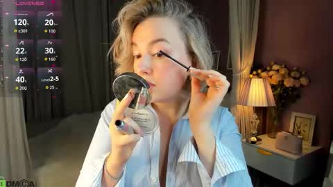 Snapshot of nikki_kai chatting on 17, 10, 2025 Nikki online show from 17, 10, 2025