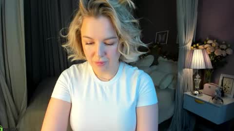 Snapshot of nikki_kai chatting on 29, 10, 2025 Nikki online show from 29, 10, 2025