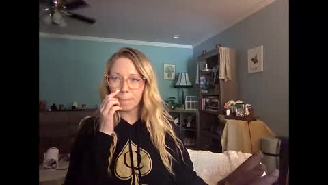 Snapshot of nikkib653466 chatting on 8, 6, 2026 nikkib653466 online show from 8, 6, 2026