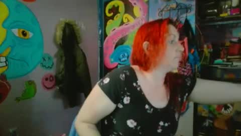 Snapshot of nikkietwotimes420 chatting on 8, 5, 2026 Nikkie online show from 8, 5, 2026