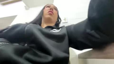 Nikki  online show from 14, 11, 2025